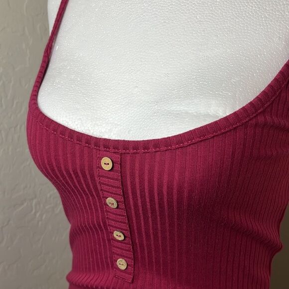 RUE 21 red spaghetti strap top. Ribbed w/faux front buttons & low neckline - Picture 3 of 9